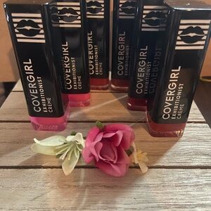 COVERGIRL Exhibitionist Lipstick - Bold Pink Collection